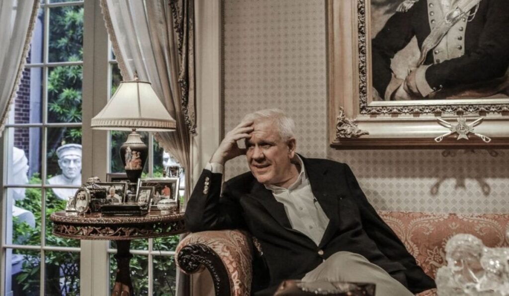 harlan-crow-profile-summary