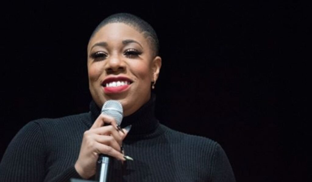 how-symone-sanders-built-long-term-financial-growth