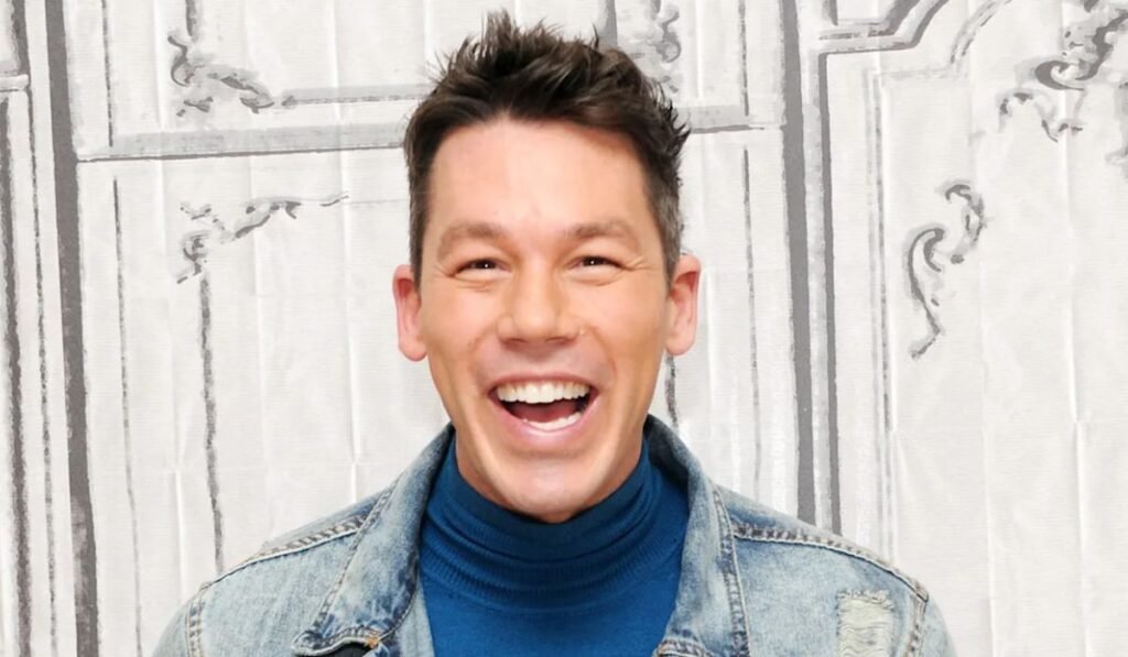 what-the-twin-rumor-says-about-fame-and-identity