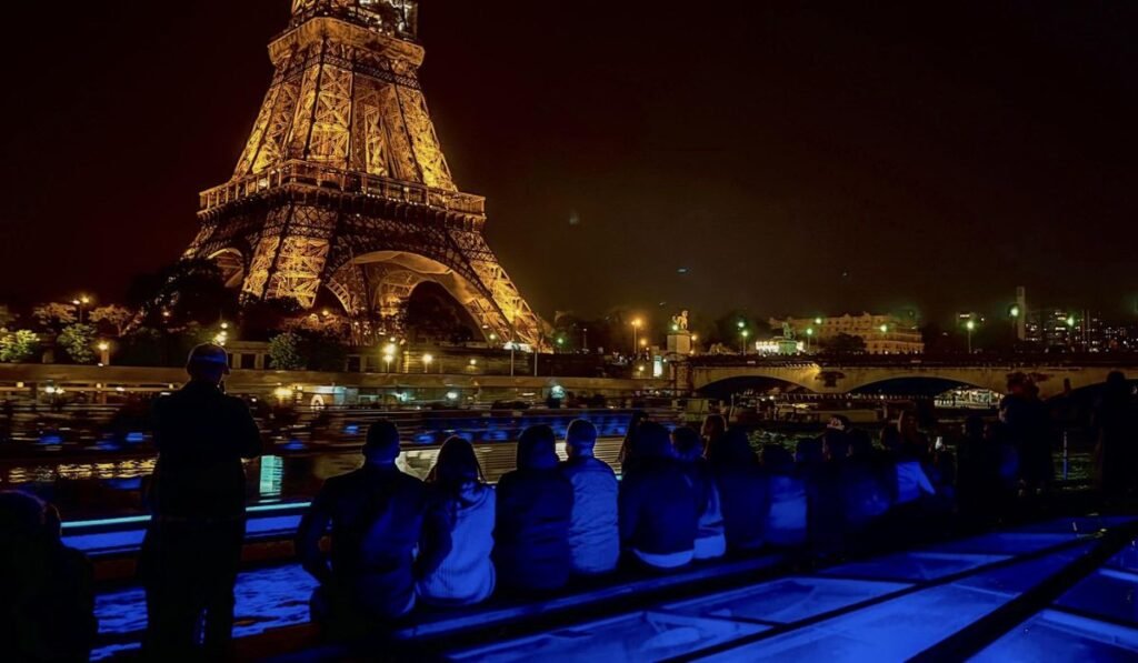 what-travelers-and-gamers-can-learn-from-paris-night-culture